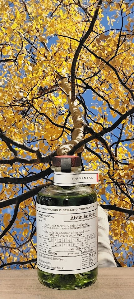 Backwards distilling company absinthe verte