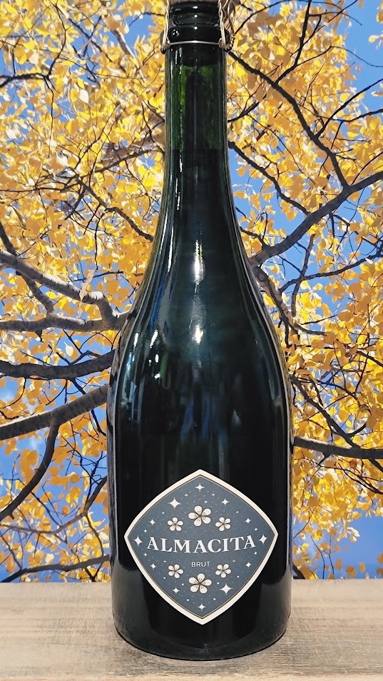 Almacita brut sparkling wine