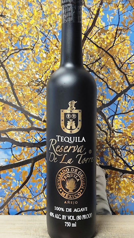 Reserva de la torre anejo tequila