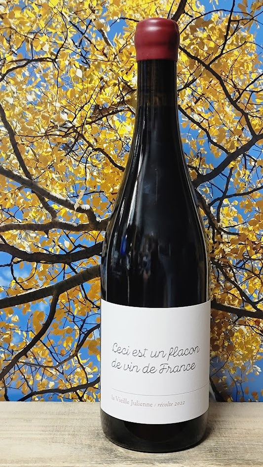 Domaine de la vieille julienne ceci est un flacon