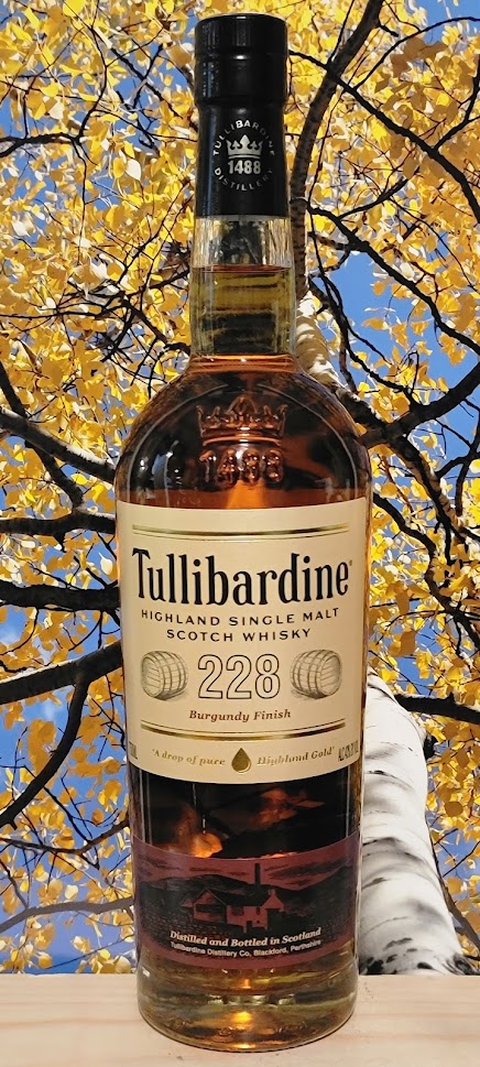 Tullibardine burgundy finish scotch
